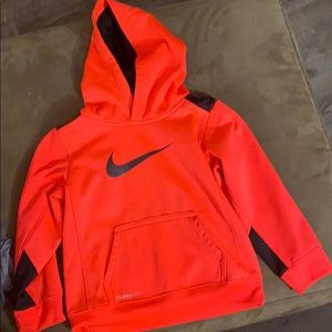 Nike boys hoodie gently used